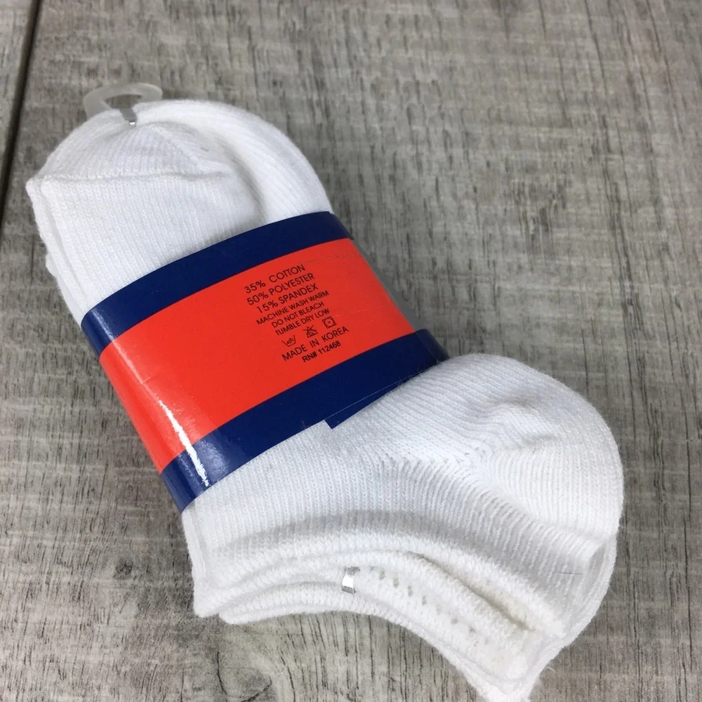 COPY - DOLC’E Kids Socks White Size 2-3 NWT